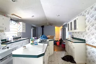 1035 Airline Rd, Clifton, ME 04428 - Photo 10
