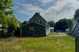 34 Lincoln St, Millinocket, ME 04462 - Photo 4