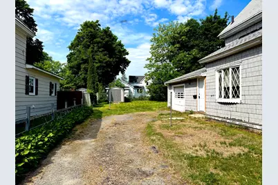 34 Lincoln Street, Millinocket, ME 04462 - Photo 32