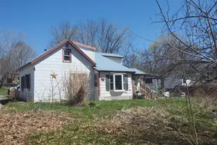 29 Oak St, Bucksport, ME 04416 - Photo 10