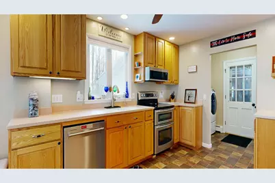 578 Main Street, Monmouth, ME 04259 - Photo 8
