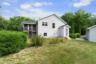 50 Emerald Dr, Hampden, ME 04444 - Photo 2