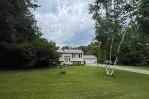 41 Crescent St, Skowhegan, ME 04976 - Photo 6