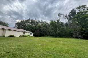 41 Crescent St, Skowhegan, ME 04976 - Photo 10