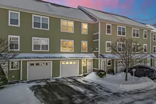 7 Heath St, Old Orchard Beach, ME 04064 - Photo 2