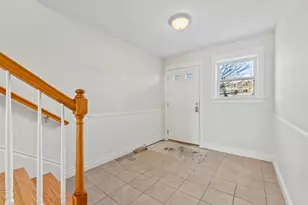 7 Heath St, Old Orchard Beach, ME 04064 - Photo 8