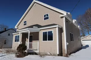 14 Heselton St, Skowhegan, ME 04976 - Photo 2