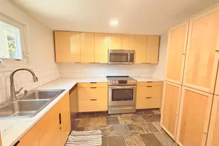 17 Grove St, Rockland, ME 04841 - Photo 16