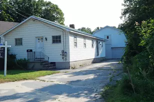 19 Park St, Paris, ME 04281 - Photo 1