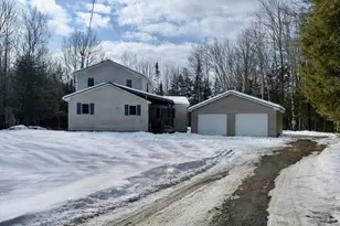 8 Martins Ln, Glenburn, ME 04401 - Photo 2