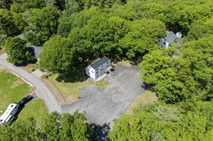 8-10 Bayview Ln, Kittery, ME 03904 - Photo 4
