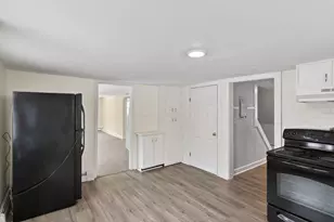 8-10 Bayview Ln, Kittery, ME 03904 - Photo 56