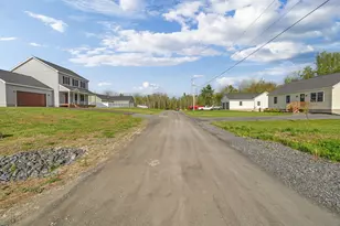 144 Curtis St, Pittsfield, ME 04967 - Photo 4