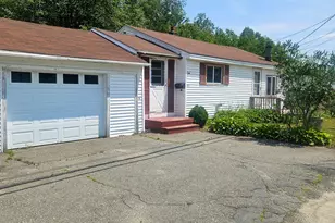 255 Bates St, Millinocket, ME 04462 - Photo 2