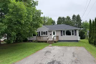 8 Lincoln St, Presque Isle, ME 04769 - Photo 1