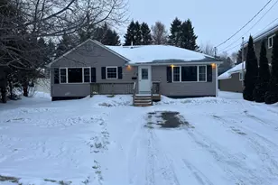 8 Lincoln St, Presque Isle, ME 04769 - Photo 2
