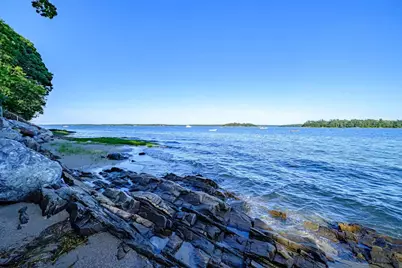70 Maquoit Drive, Freeport, ME 04032 - Photo 4