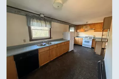 111 N Main Street, Stonington, ME 04681 - Photo 4
