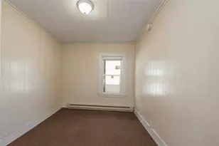 325 Cumberland St, Rumford, ME 04276 - Photo 12