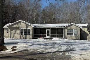 189 Phinney Farm Rd, Lincoln, ME 04457 - Photo 2