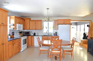 305 Market St, Fort Kent, ME 04743 - Photo 20