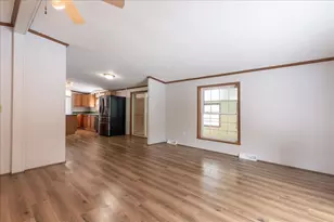 276 Violet Ln, Waldoboro, ME 04572 - Photo 16