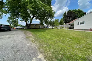 68 Prospect St, Millinocket, ME 04462 - Photo 6