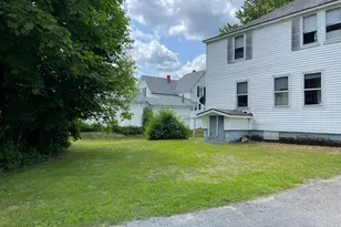 68 Prospect St, Millinocket, ME 04462 - Photo 4
