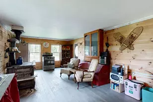 2509 Auburn Rd, Turner, ME 04282 - Photo 10