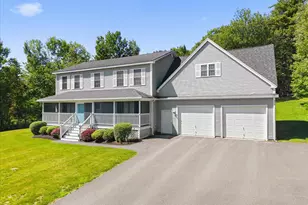 21 Rosebud Ln, Brewer, ME 04412 - Photo 2