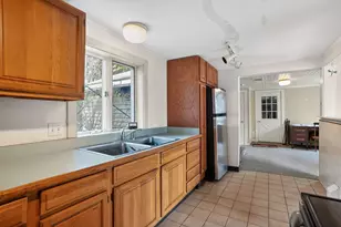 52 Two Lights Rd, Cape Elizabeth, ME 04107 - Photo 16