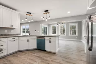 673 Streamside Ave, Hermon, ME 04401 - Photo 20