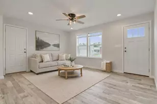 8 Colony Wy, Kittery, ME 03904 - Photo 2
