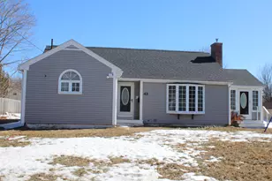 43 Page Ave, Caribou, ME 04736 - Photo 2