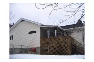 38 3rd St, Eastport, ME 04631 - Photo 4