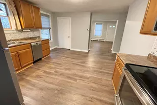 57 Hill St, Saco, ME 04072 - Photo 4