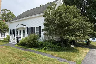 57 Hill St, Saco, ME 04072 - Photo 2