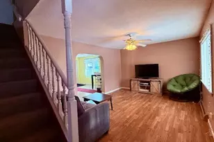 156 Pleasant Ave, Madawaska, ME 04756 - Photo 6