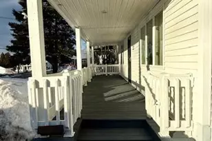 156 Pleasant Ave, Madawaska, ME 04756 - Photo 4