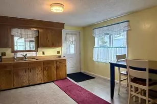 156 Pleasant Ave, Madawaska, ME 04756 - Photo 12