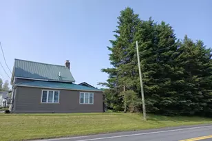 837 Main St, Madawaska, ME 04756 - Photo 4