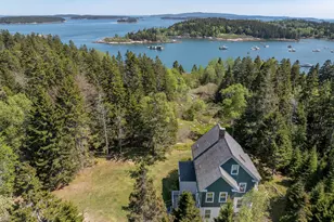 31 Green Head Ln, Stonington, ME 04681 - Photo 2