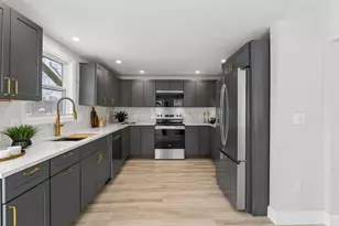 46 Fair St, Auburn, ME 04210 - Photo 1