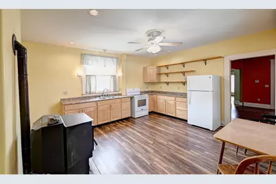 34 Pleasant Street, Houlton, ME 04730 - Photo 2