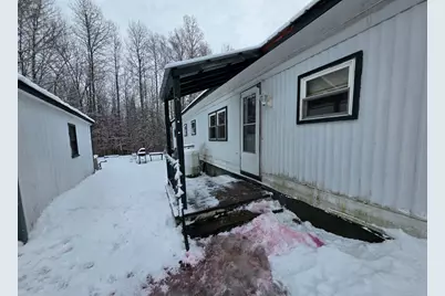 46 Cedar Street, Millinocket, ME 04462 - Photo 4