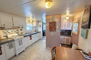 46 Cedar St, Millinocket, ME 04462 - Photo 10