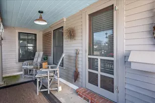 17 Mountain St, Camden, ME 04843 - Photo 8