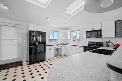 465 Atlantic Avenue, Wells, ME 04090 - Photo 2