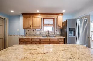 11 Summer St, Norway, ME 04268 - Photo 4