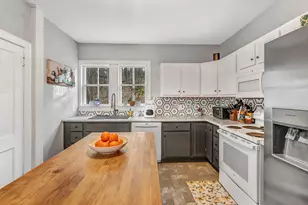 152 Lake St, Auburn, ME 04210 - Photo 8